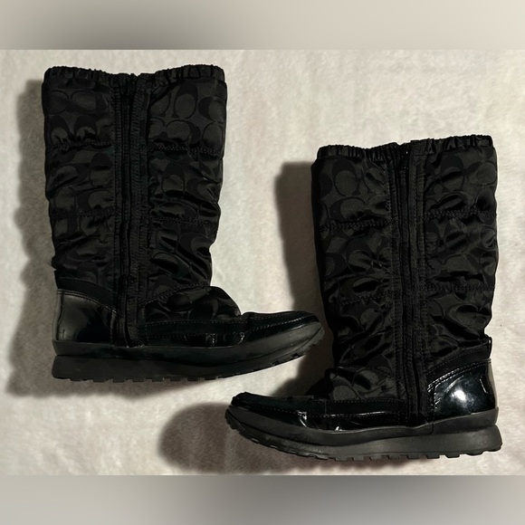 Coach Demure Women’s Black Signature Snow Boots 7.5 - Picture 3 of 7